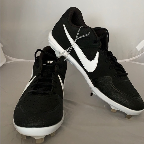 Nike Other - Nike Black And White Baseball shoes Metal Cleats
